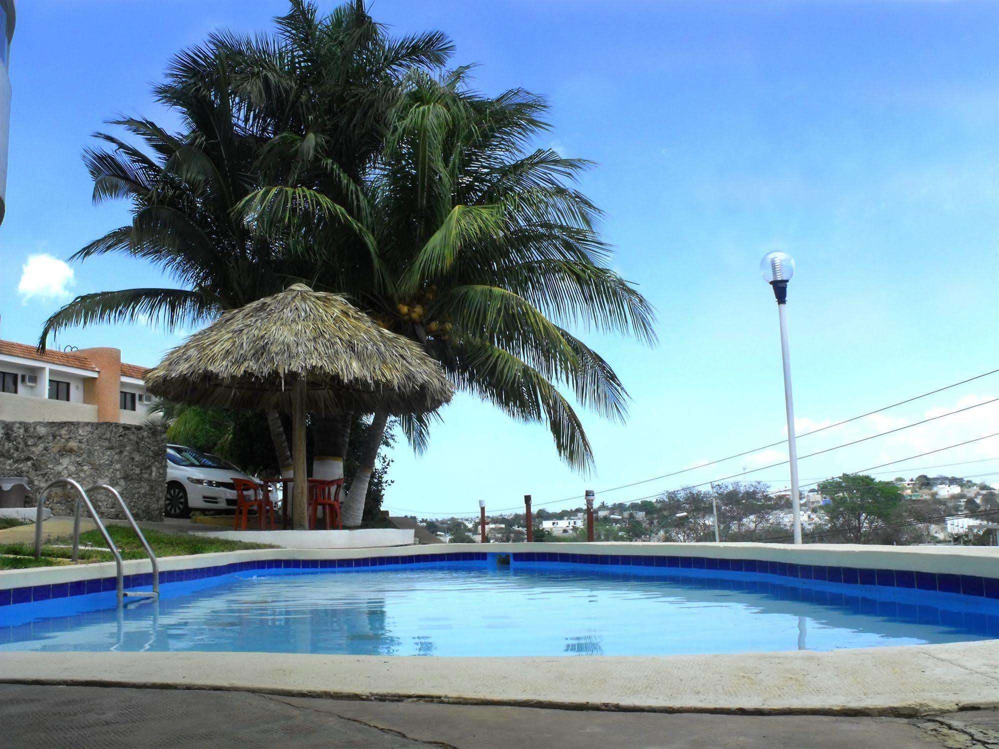 Hotel Uxulkah Campeche Exterior photo